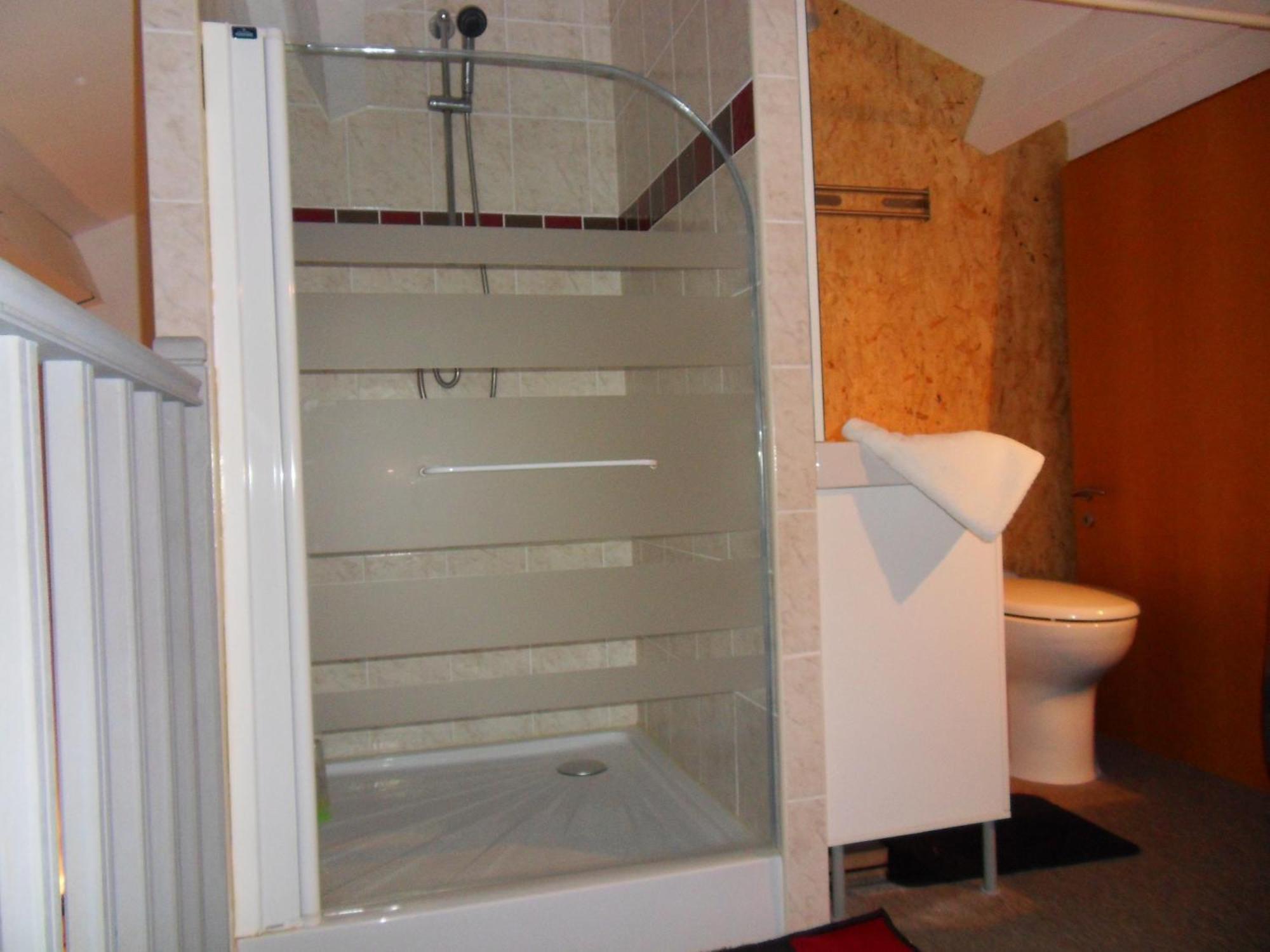 Le Jardin D'Ivana Chambres D'Hotes B&B Avec Piscine Chauffee Oppede Exterior photo