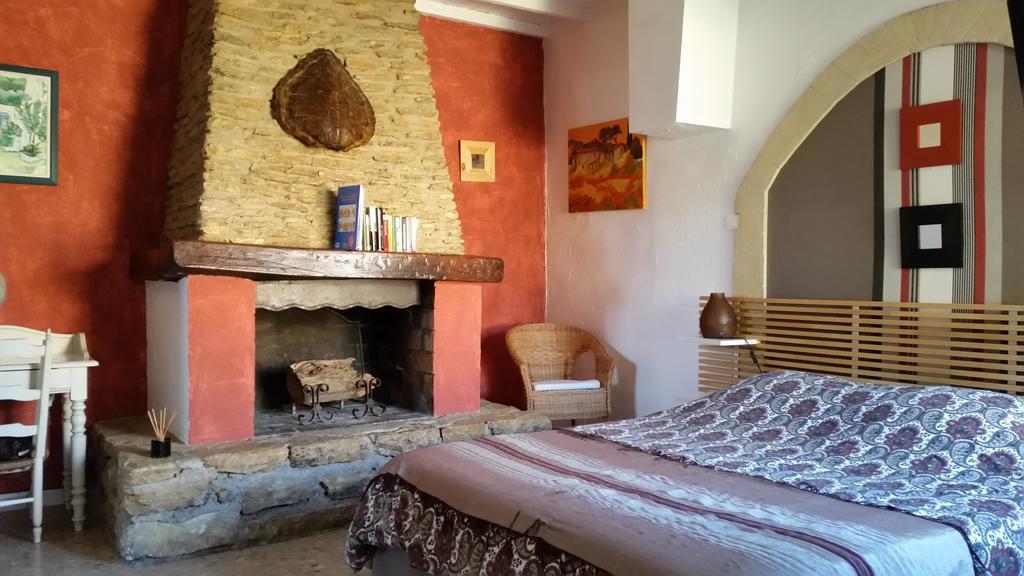 Le Jardin D'Ivana Chambres D'Hotes B&B Avec Piscine Chauffee Oppede Exterior photo